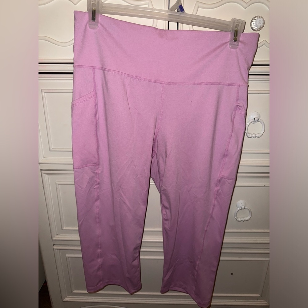 Ideology Women’s Pink Capri Athletic Leggings with   Side Pockets